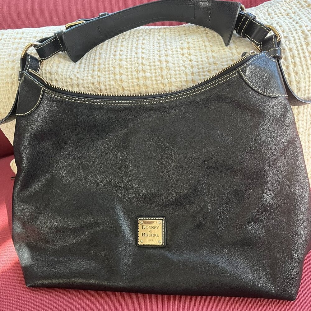 Dooney Bourke Black Leather Shoulder Bag/ Tote